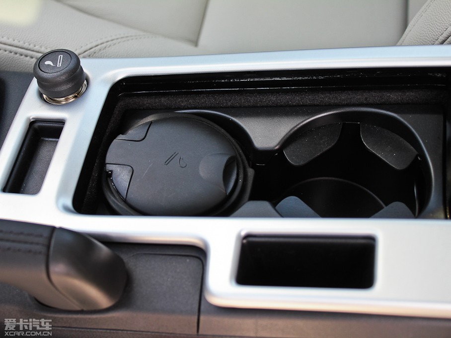 2012֠C30 2.0L Aktiv ńxb