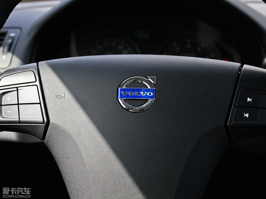 2012֠C30 2.0L Aktiv ńxb