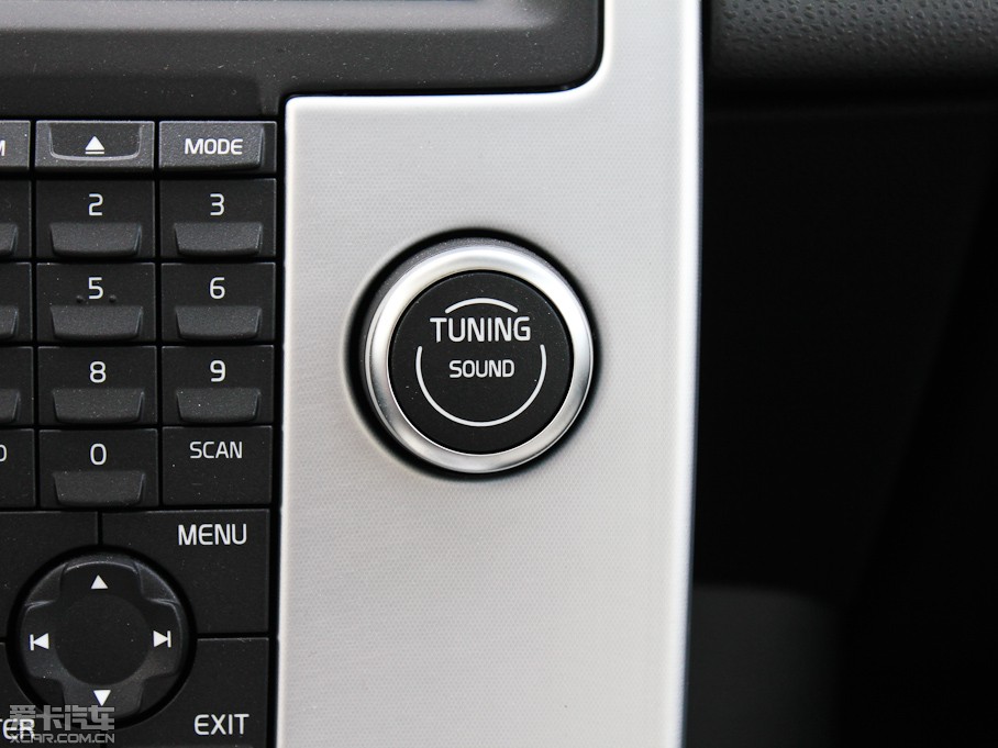 2012֠C30 2.0L Aktiv ńxb