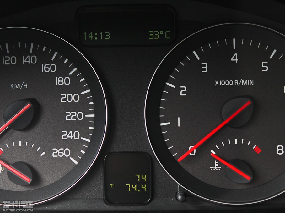 2012֠C30 2.0L Aktiv ńxb