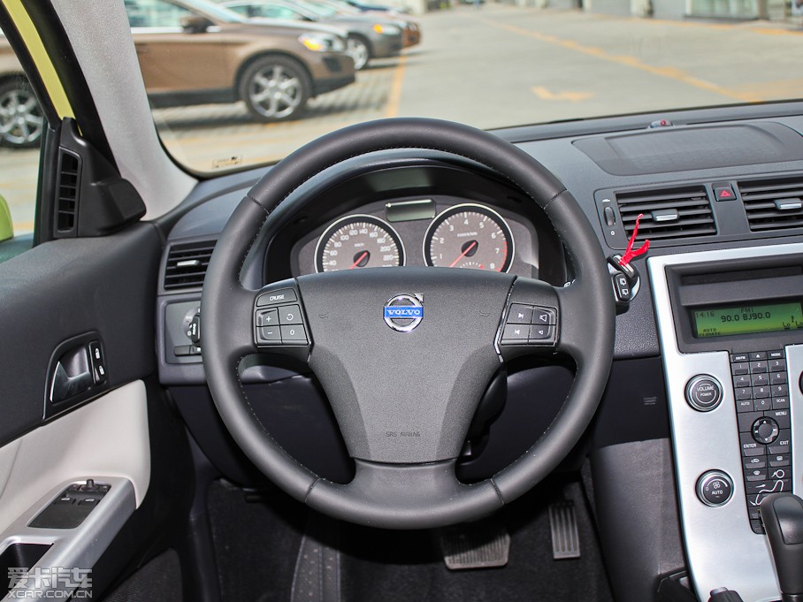 2012֠C30 2.0L Aktiv ńxb