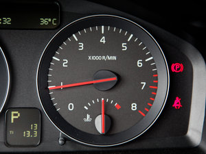 20122.0L Aktiv ńxb п؅^