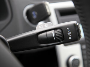 20122.0L Aktiv ńxb п؅^