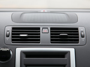 20122.0L Aktiv ńxb п؅^