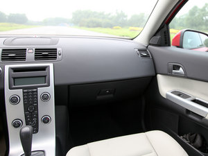 20122.0L Aktiv ńxb п؅^