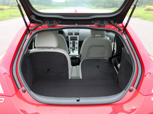 20122.0L Aktiv ńxb g