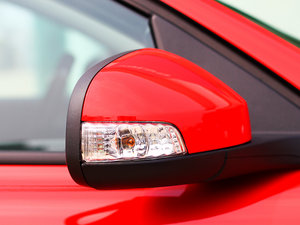 20122.0L Aktiv ńxb ^