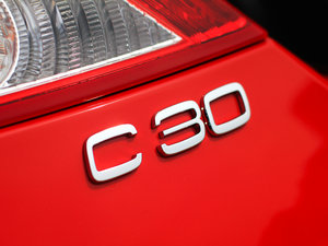 20122.0L Aktiv ńxb ^