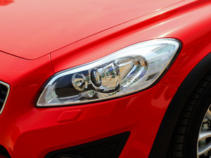 20122.0L Aktiv ńxb ^