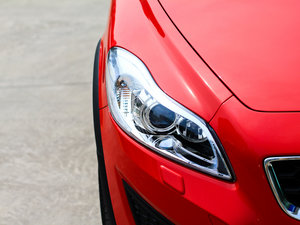 20122.0L Aktiv ńxb ^