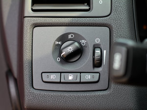 20122.0L Aktiv ńxb п؅^