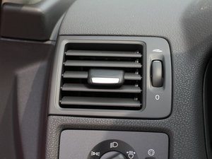 20122.0L Aktiv ńxb п؅^