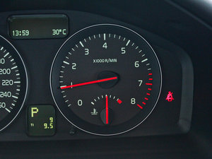 20122.0L Aktiv ńxb п؅^