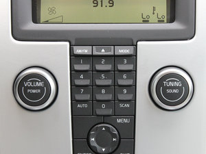 20122.0L Aktiv ńxb {