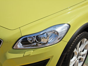 20122.0L Aktiv ńxb ^