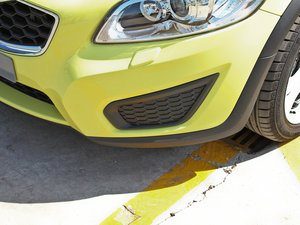 20122.0L Aktiv ńxb ^