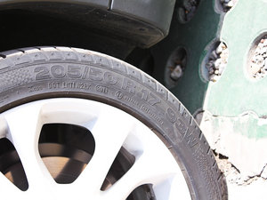 20122.0L Aktiv ńxb ^