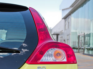 20122.0L Aktiv ńxb (ji)^