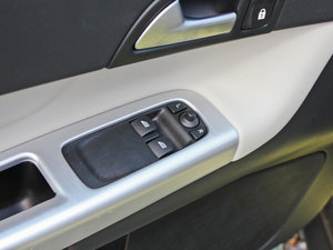 20122.0L Aktiv ńxb п؅^(q)