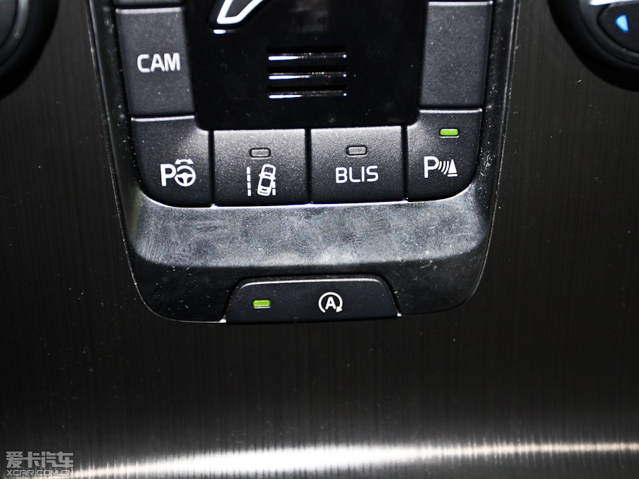 2013���֠���V40 R-Design