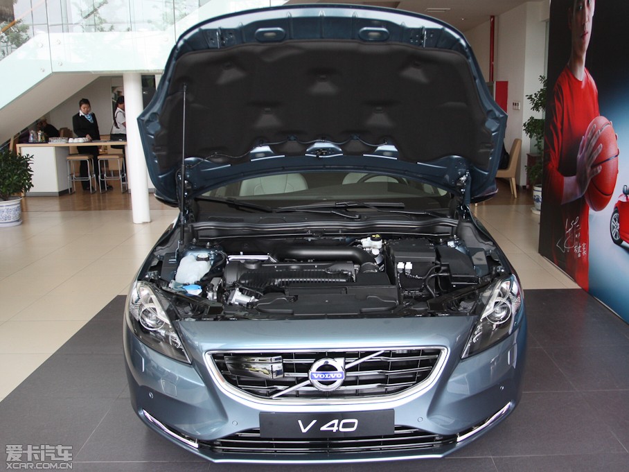 2013֠V40 R-Design