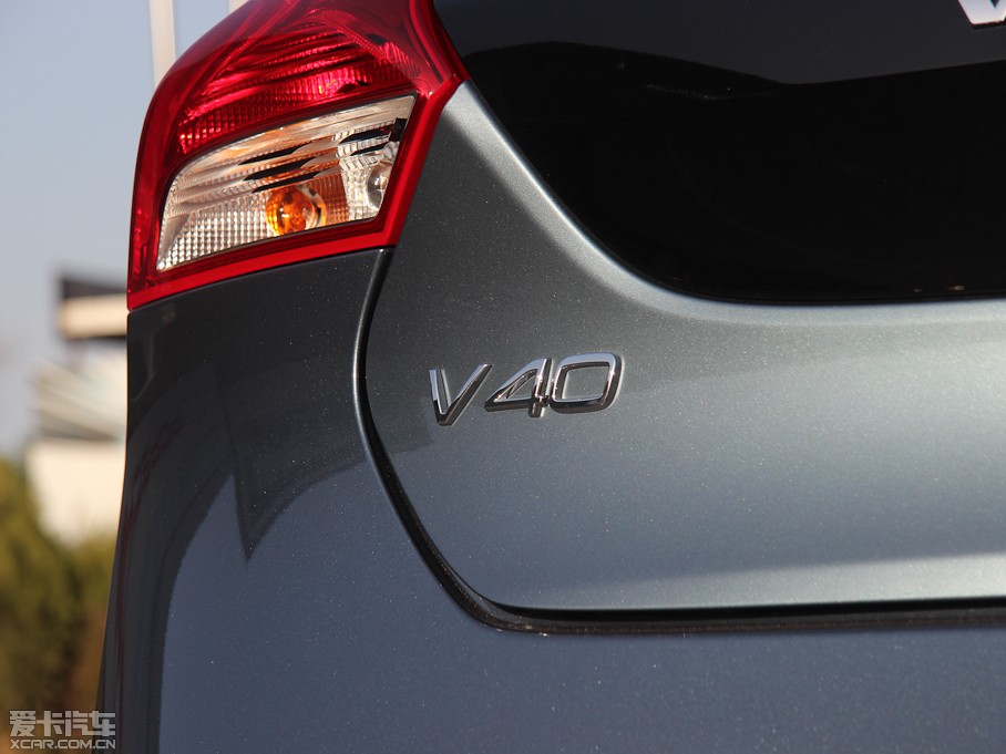 2013���֠���V40 2.0T ���Ű�