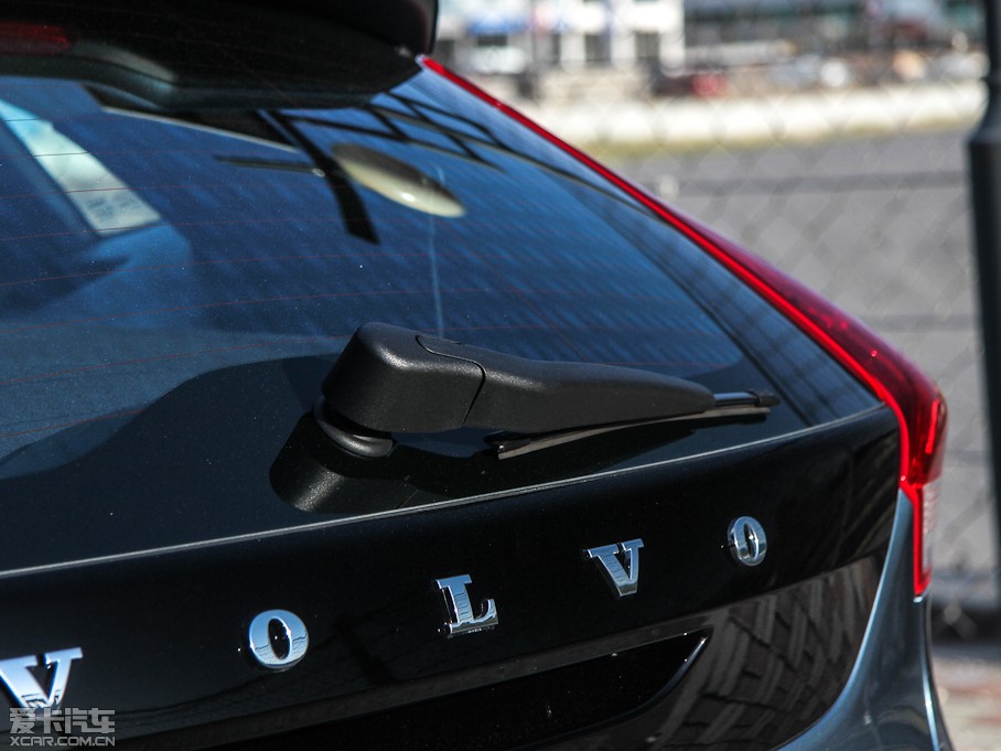 2013���֠���V40 2.0T ���Ű�