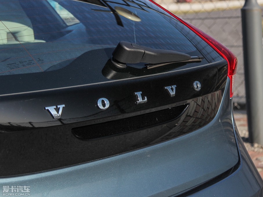 2013���֠���V40 2.0T ���Ű�