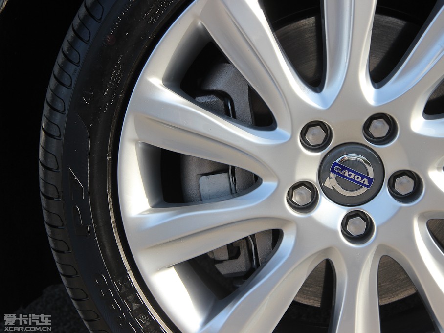 2013���֠���V40 2.0T ���Ű�