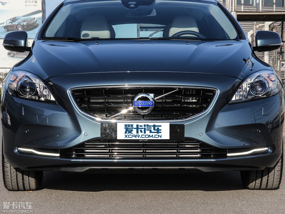 2013���֠���V40 2.0T ���Ű�