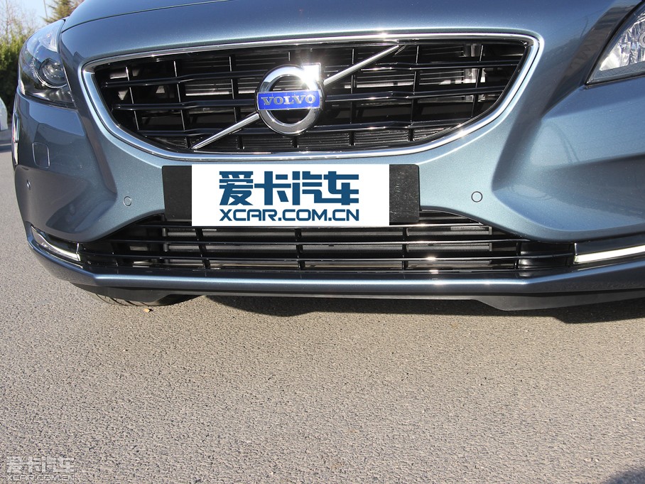 2013���֠���V40 2.0T ���Ű�