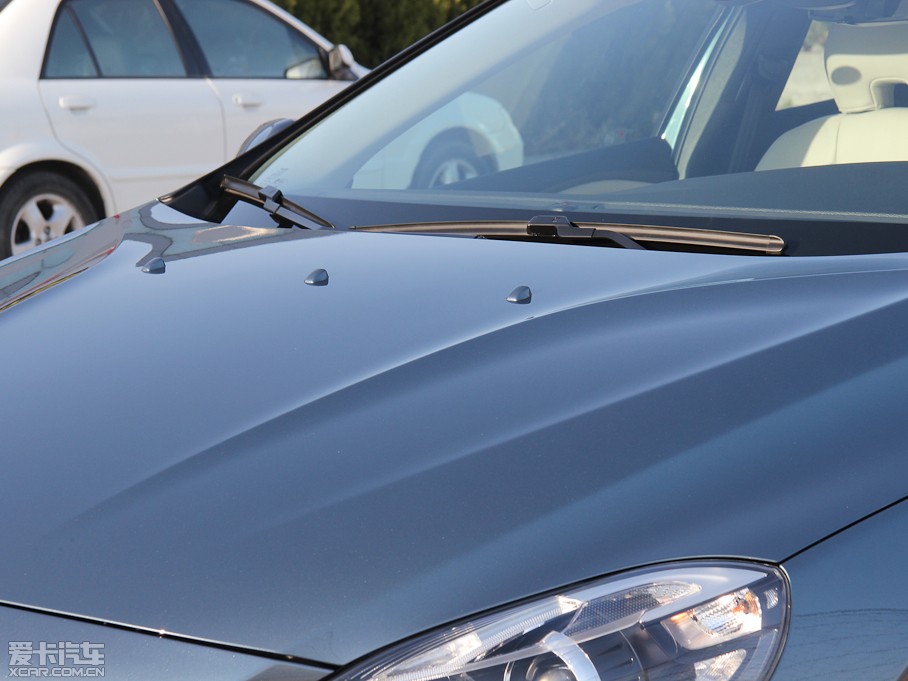 2013���֠���V40 2.0T ���Ű�