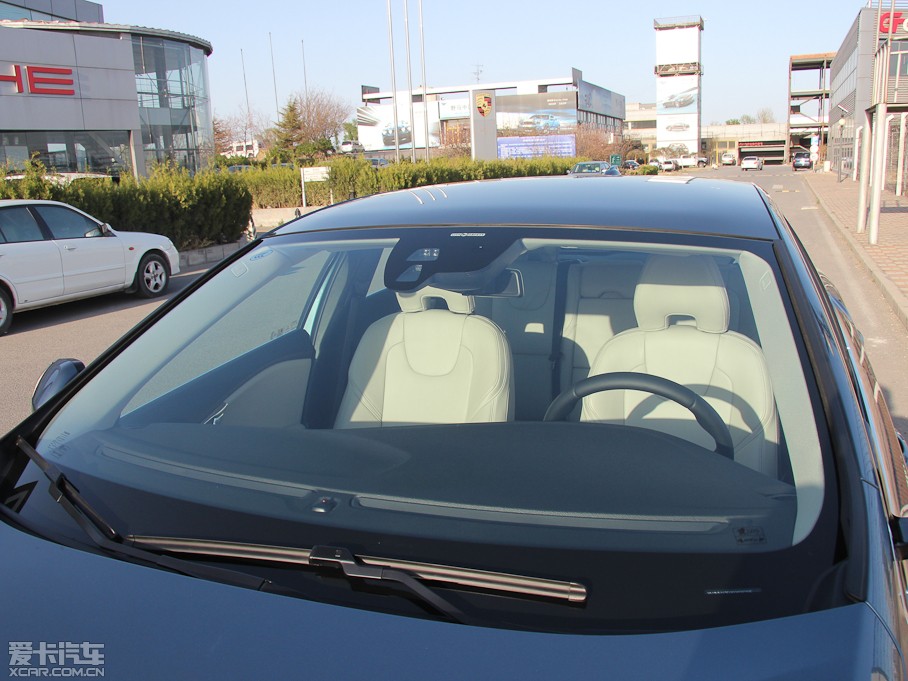 2013���֠���V40 2.0T ���Ű�