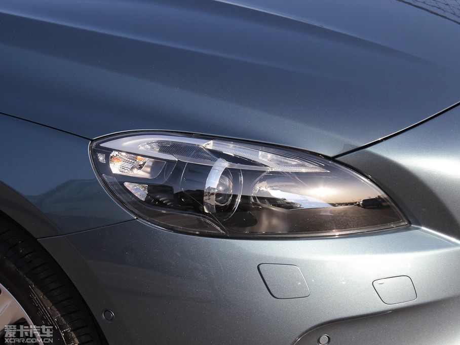 2013���֠���V40 2.0T ���Ű�