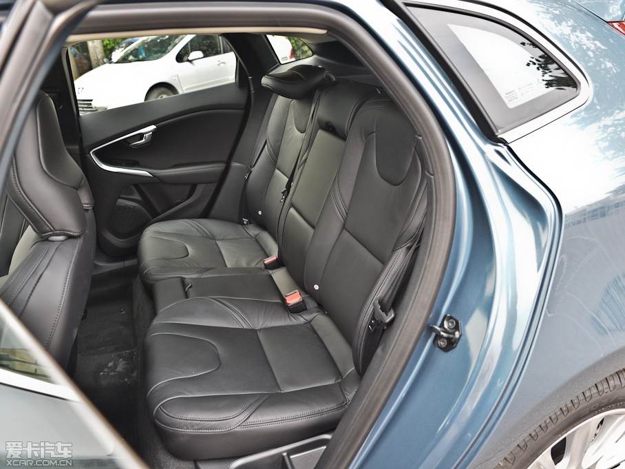 2014���֠���V40 2.0T ���Ű�