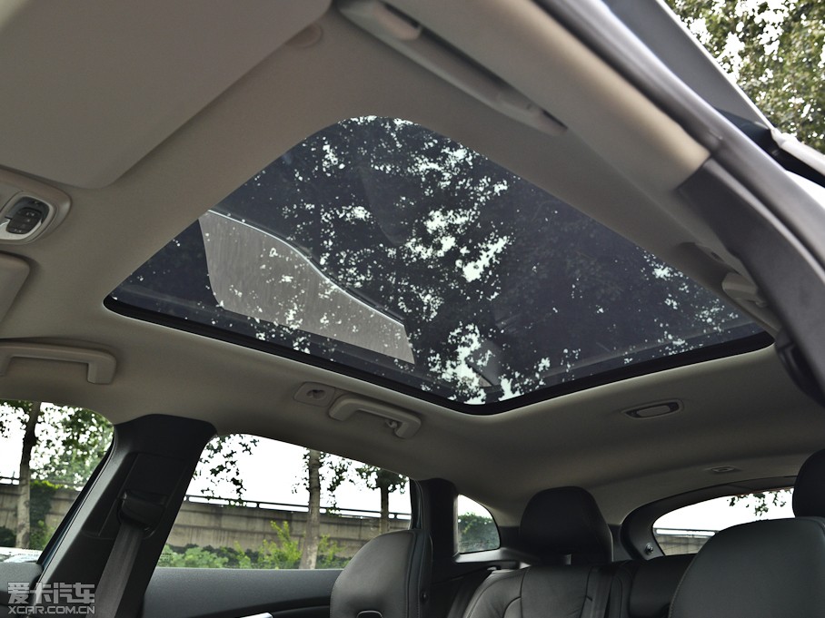 2014���֠���V40 2.0T ���Ű�