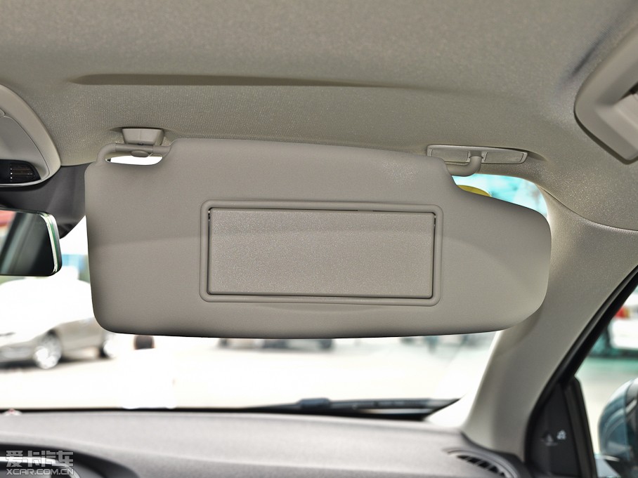 2014���֠���V40 2.0T ���Ű�