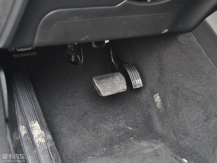 2014���֠���V40 2.0T ���Ű�