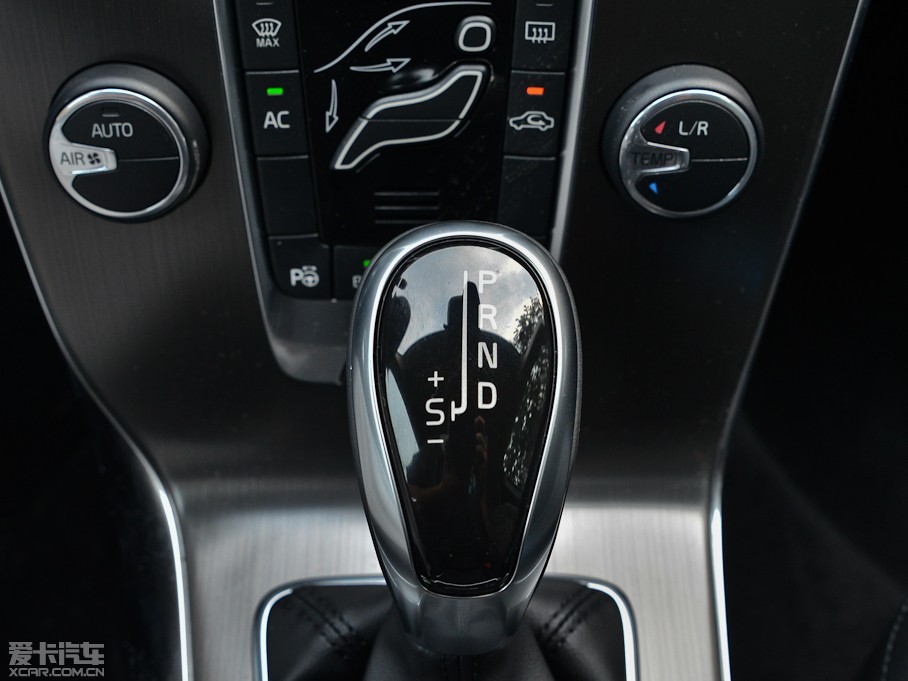 2014���֠���V40 2.0T ���Ű�