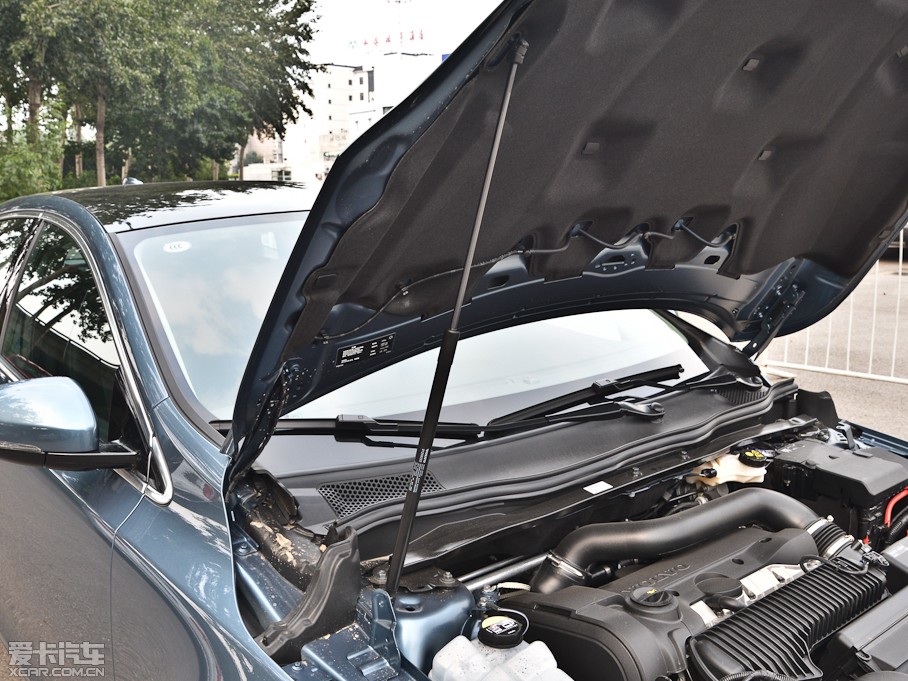 2014���֠���V40 2.0T ���Ű�