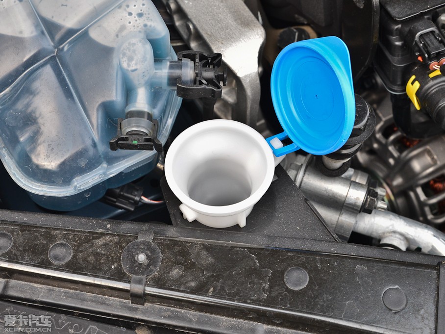 2014���֠���V40 2.0T ���Ű�