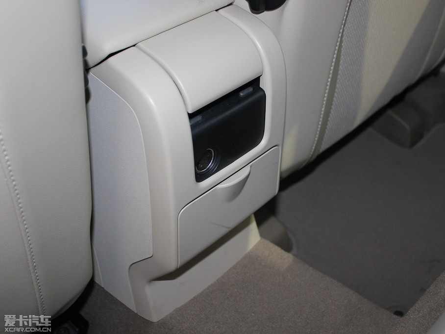 2013֠XC60(M) 2.0T T5 Ű