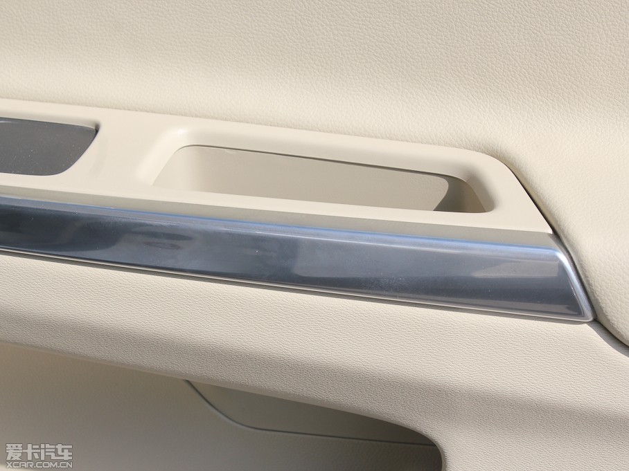 2013֠XC60(M) 2.0T T5 Ű