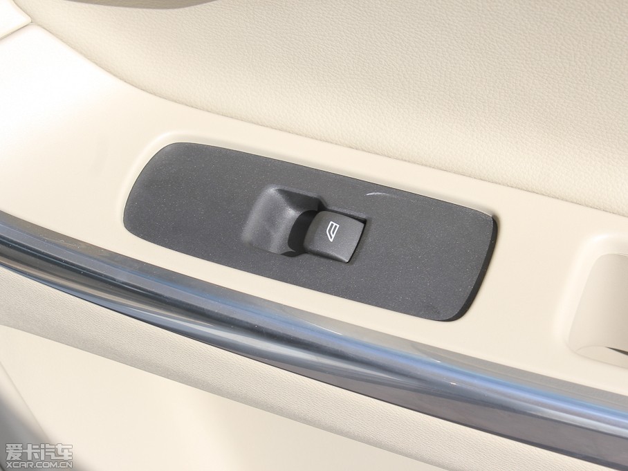 2013֠XC60(M) 2.0T T5 Ű