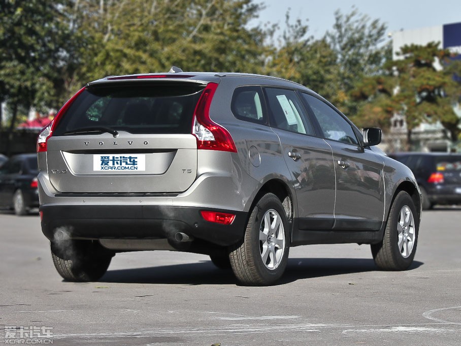 2013֠XC60(M) 2.0T T5 а