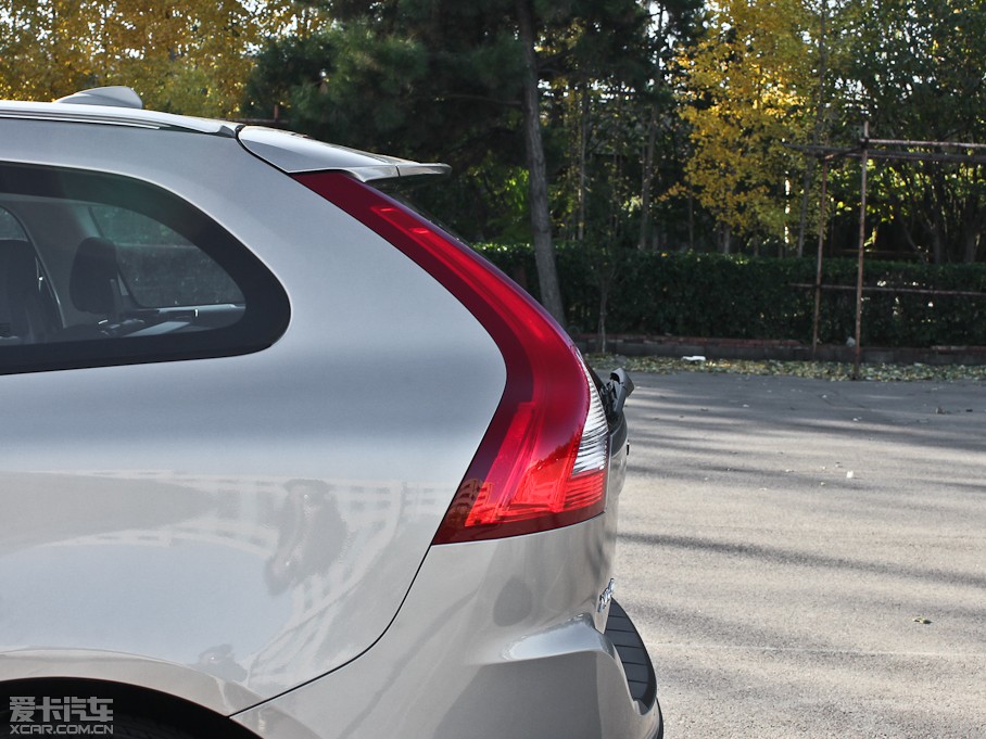 2013֠XC60(M) 2.0T T5 а