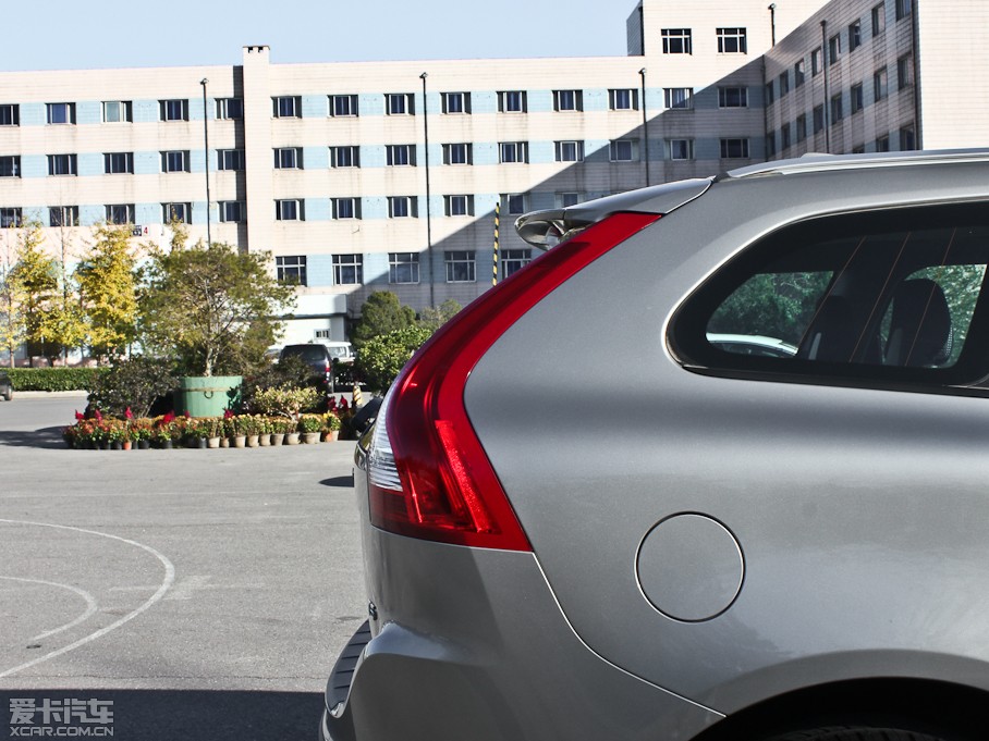 2013֠XC60(M) 2.0T T5 а