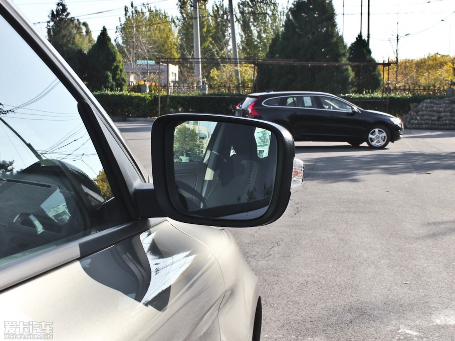 2013֠XC60(M) 2.0T T5 а