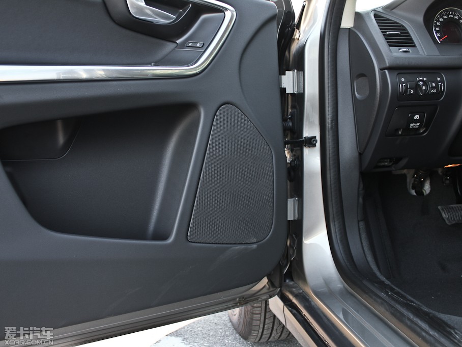 2013֠XC60(M) 2.0T T5 а