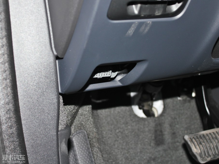 2013֠XC60(M) 2.0T T5 а